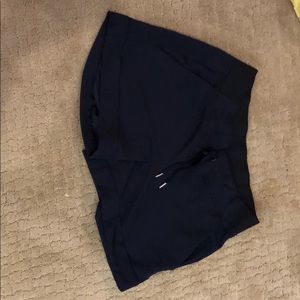 athleta size 4 navy shorts